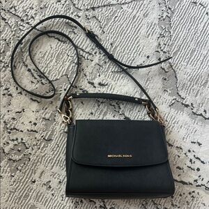 Michael Kors Elegant Black Crossbody Bag